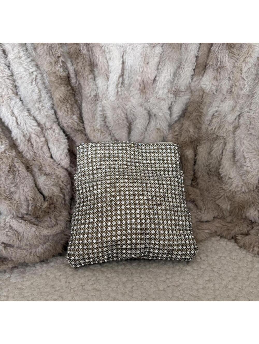 DIAMOND POUCH PURSE